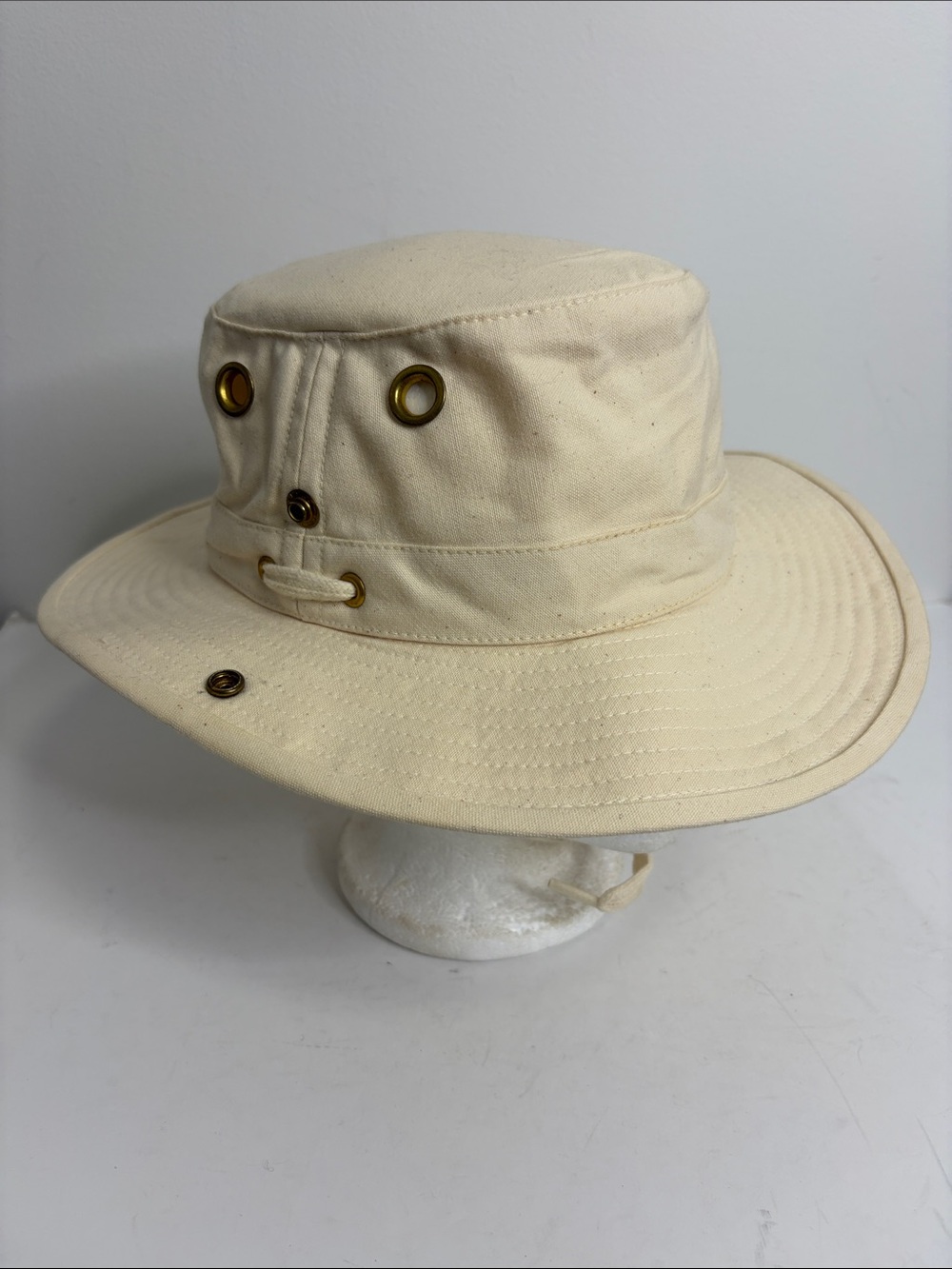 Vintage Tilley Hat Mens 6 7/8 Cream Cotton Duck Made in Canada Packable Pocket